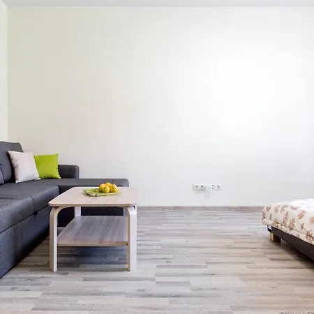 Apartment Sunny Near Bus Station Tallinn